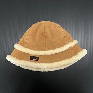 UGG Tan and Cream Paneled Suede Leather Winter Bucket Hat Sheepskin & Shearling